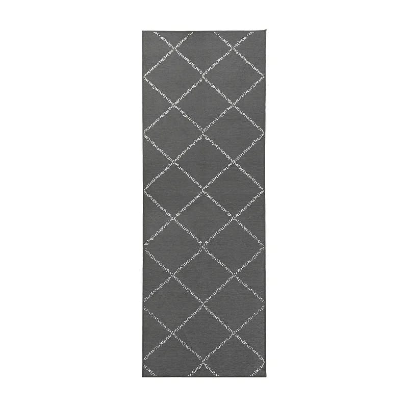 Medina Moroccan Diamond Easy-Care Gray Area Rug 2.5'x7'