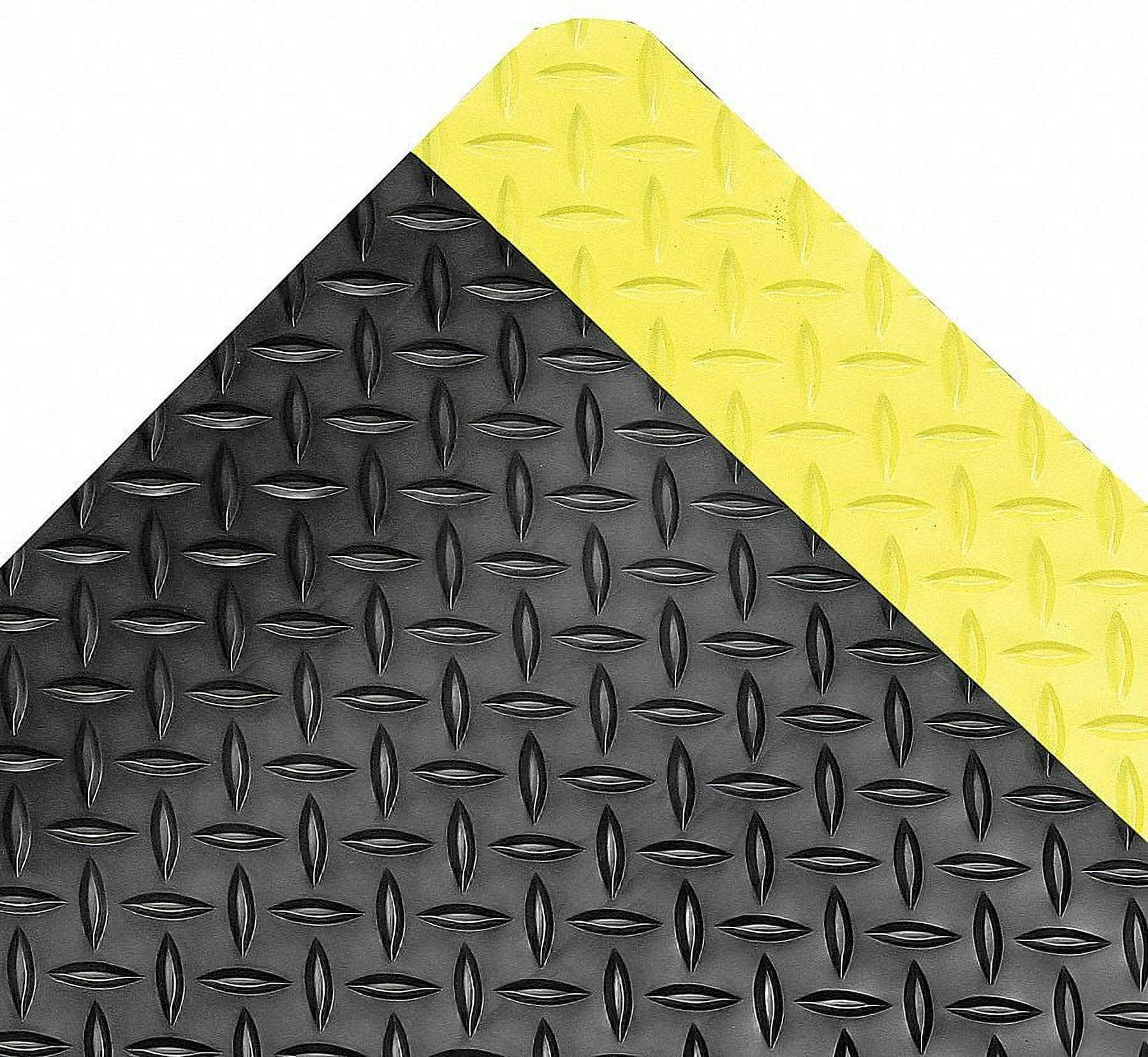 Cushion Trax Ultra Diamond Plate Antifatigue Mat with Yellow Border 3ft