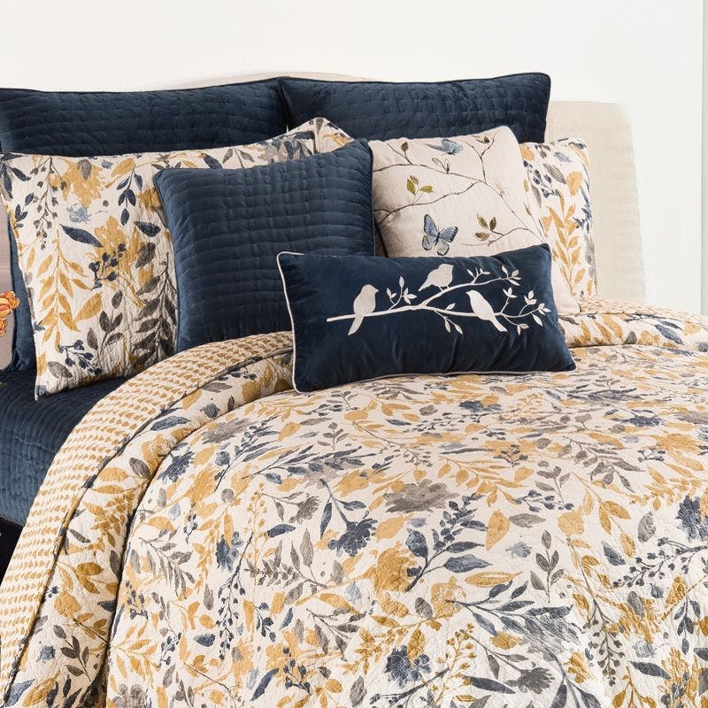 Reversible Blue and Yellow Floral Medallion Cotton Quilt Set, Full/Queen